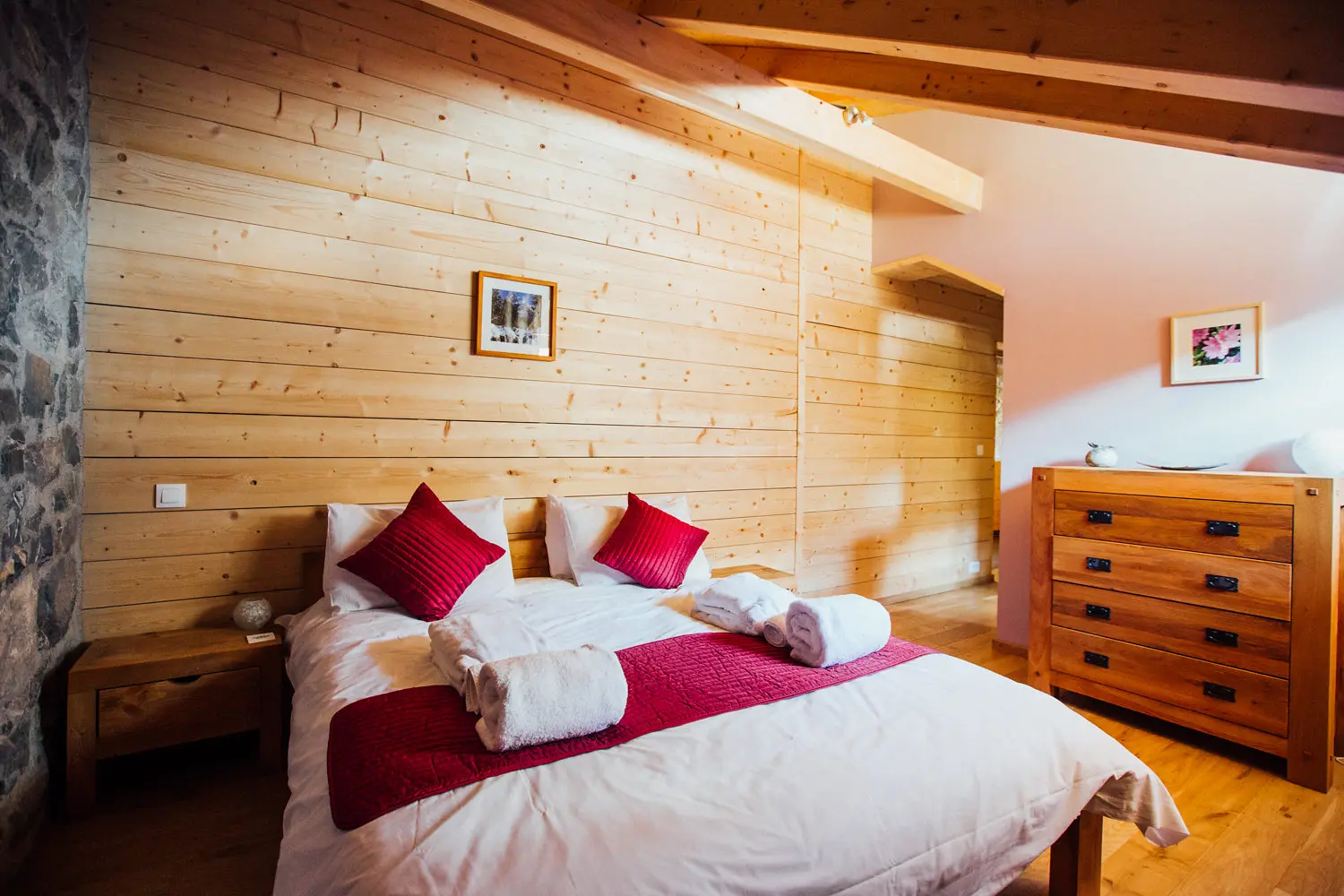 A real double bedroom at L’Ecuela